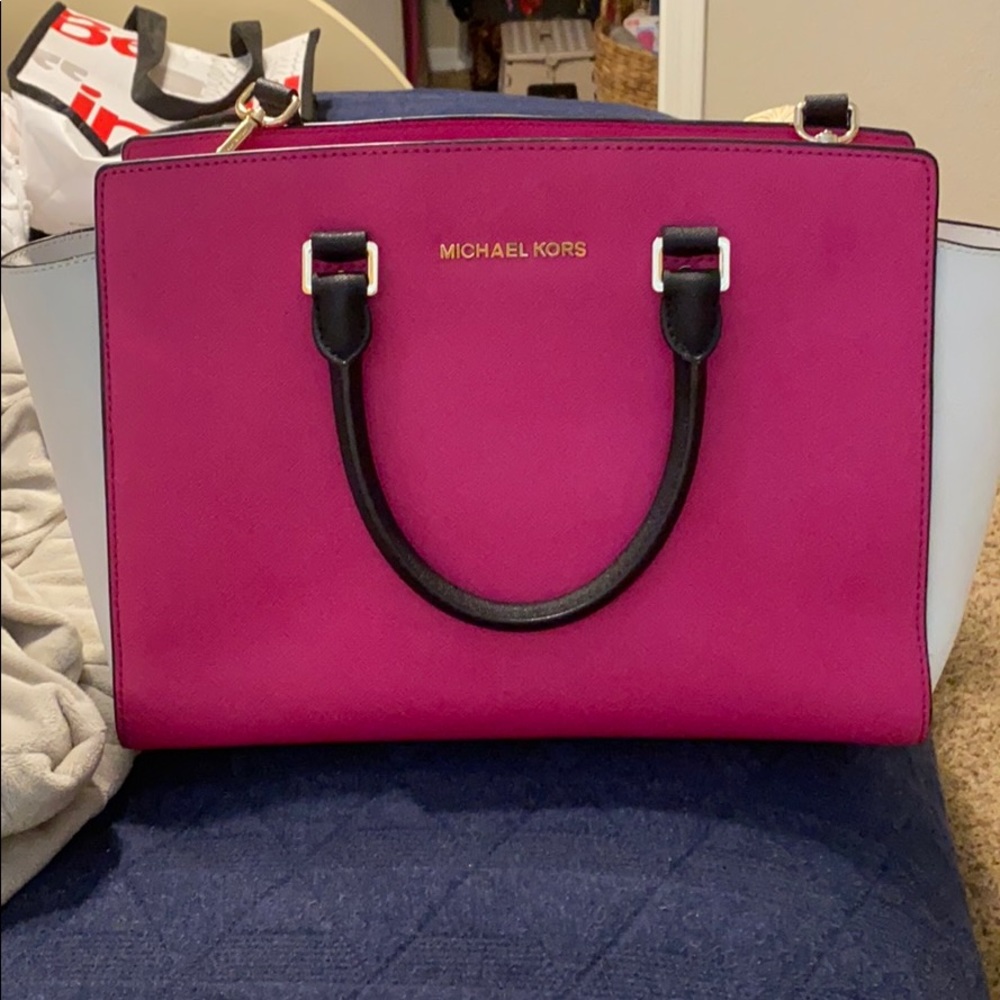 Michael Kors purse